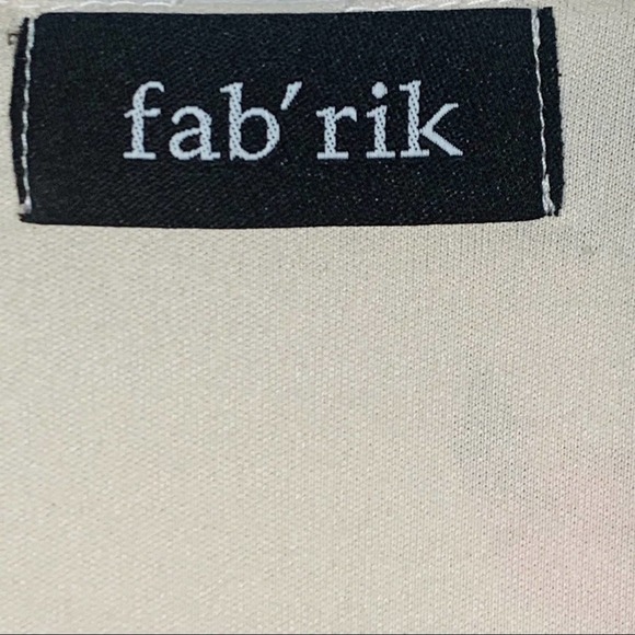 Fab’Rik Floral Short Sleeve Romper Ivory Small - Picture 5 of 8